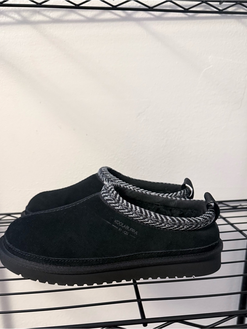 Koolaburra Black Slip-On Women’s Cozy Faux-Suede Slippers with Patterned Trim